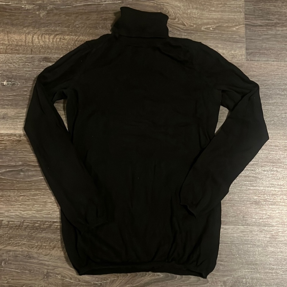 🌑2/$16🌑 Gap lightweight turtleneck sweater
